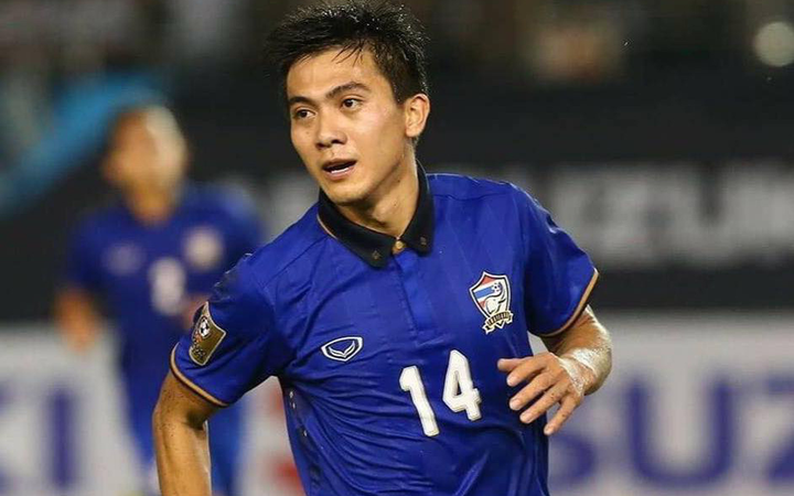 Nợ nần cờ bạc, cựu tuyển thủ Thái Lan bị xã hội đen doạ giết - 1