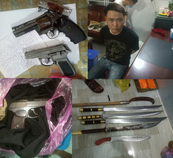 Phá sới bạc tại tiệm cầm đồ, phát hiện nhiều súng, dao và mã tấu - 1