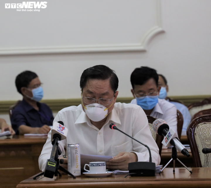 Bệnh nhân COVID-19 khỏi bệnh nhưng dương tính trở lại từng tiếp xúc nhiều người - 1