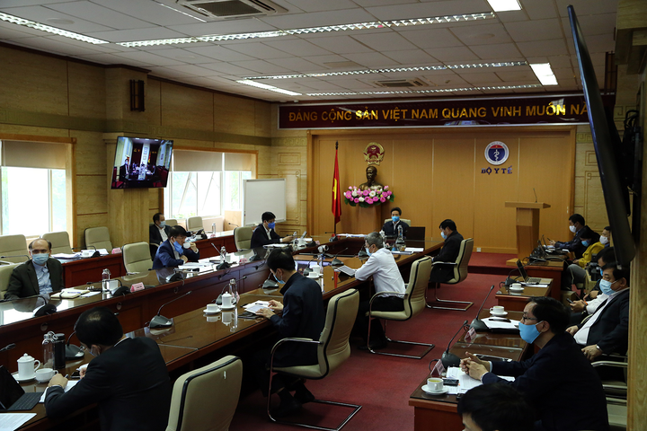 'Chúng ta phải chuẩn bị tinh thần dịch còn kéo dài' - 2