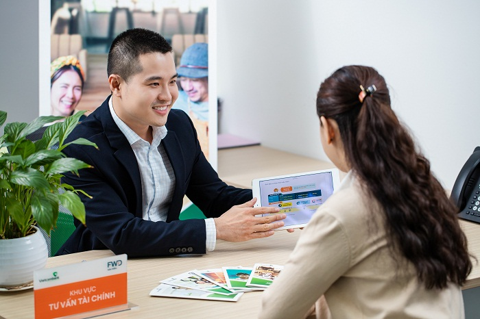 Vietcombank và FWD triển khai hợp tác độc quyền phân phối bảo hiểm qua ngân hàng - 2