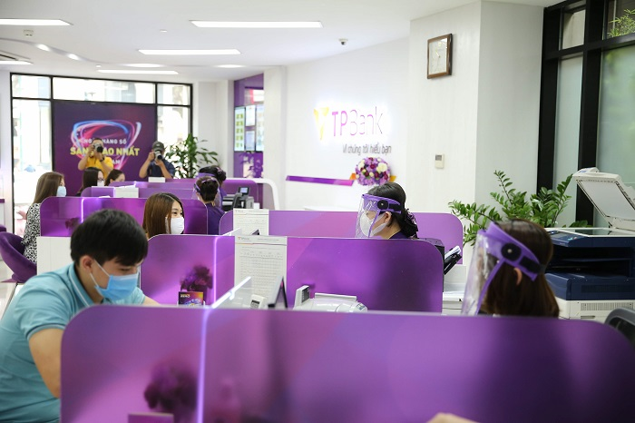 TPBank miễn nhiều loại phí cho khách hàng cá nhân và doanh nghiệp - 1