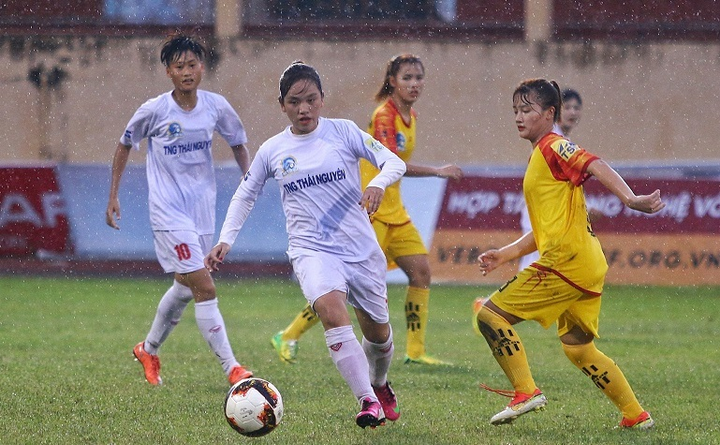 CLB bóng đá nữ Sơn La có nguy cơ giải thể do COVID-19 - 1