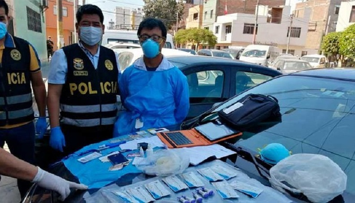 Công dân Trung Quốc ăn trộm kit xét nghiệm, thử chui COVID-19 kiếm tiền - 1