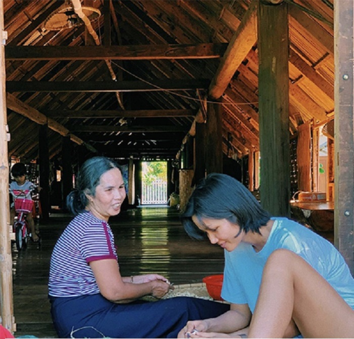 Bạn trai đăng ảnh ở nhà H'Hen Niê và chia sẻ: 'Góc yêu thích mỗi chiều về' - 2