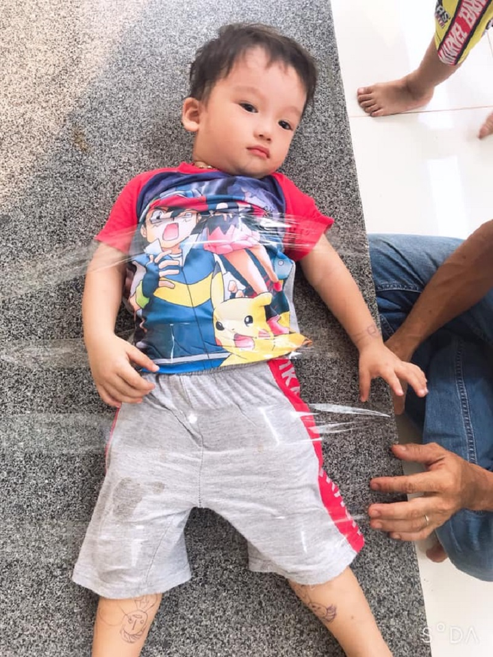 'Cười té ghế' 1001 kiểu trông con của bố mẹ thời COVID-19 - 3