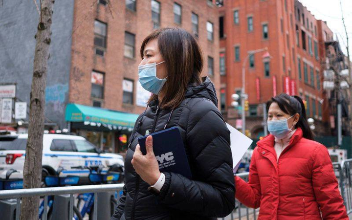 Quyền dỡ bỏ lệnh phong tỏa vì COVID-19 tại Mỹ thuộc về ai? - 2