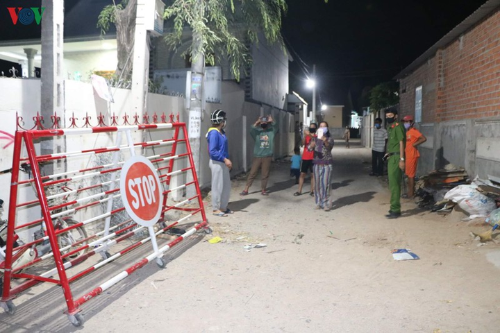 Ninh Thuận: Thôn Văn Lâm 3 được tháo dỡ lệnh phong tỏa - 1