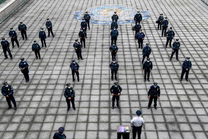 Tội phạm giảm mạnh, cảnh sát New York vẫn ngập lo lắng giữa đại dịch COVID-19 - 4