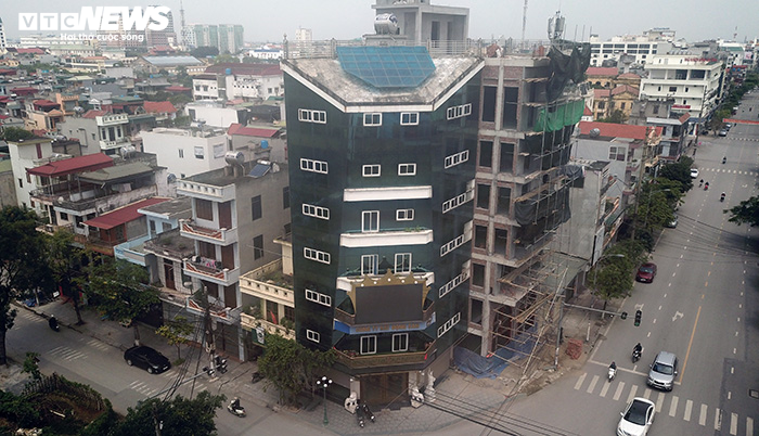 Hai tòa nhà của Đường 'Nhuệ' vi phạm trật tự xây dựng, vẫn đứng sừng sững - 10