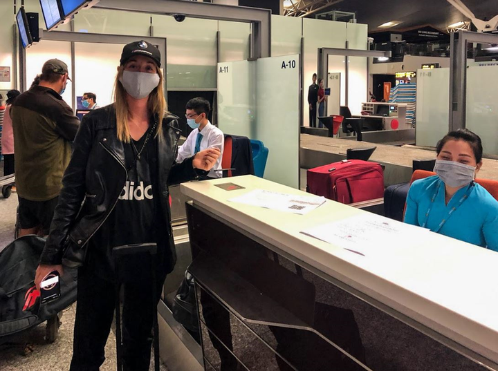 Chuyến bay đặc biệt chở 100 người Anh hồi hương và món quà từ Việt Nam - 5