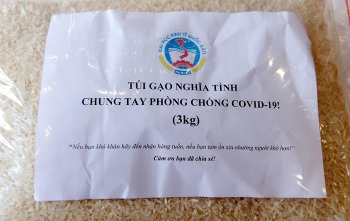 Sáng mai 16/4, ĐH Kinh tế quốc dân phát 15 tấn gạo miễn phí cho người khó khăn - 1