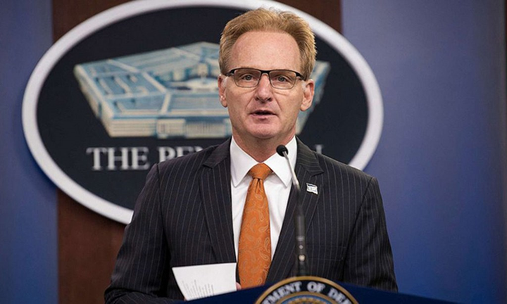 Biến cố COVID-19 'hạ gục' siêu tàu sân bay Mỹ - 6