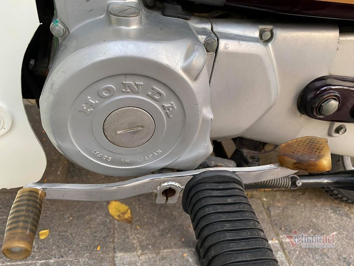 Honda Dream Thái 14 năm tuổi giá 120 triệu đồng - 7