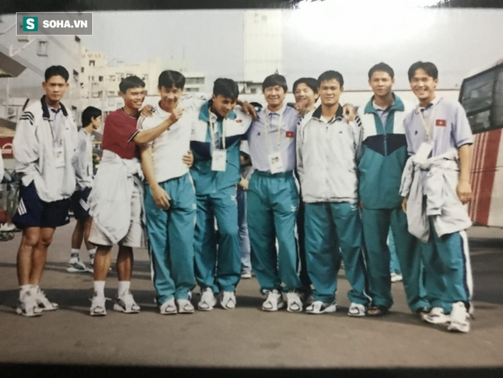 1 triệu đồng của bầu Đức, chiếc khăn tang và chuyện chưa kể về U23 Việt Nam - 3