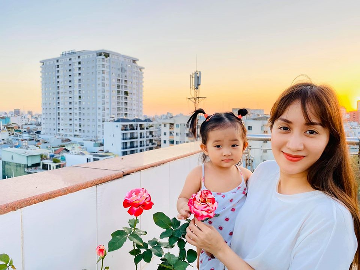 Cuộc sống của Khánh Thi - Phan Hiển thay đổi thế nào trong mùa dịch COVID-19? - 3