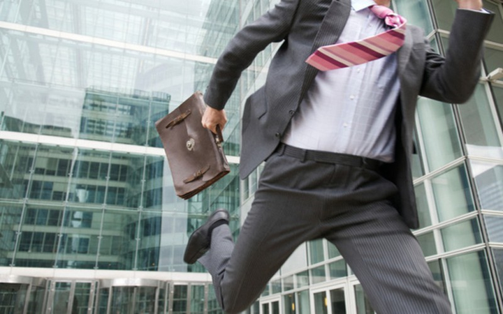 Virus corona có thể tồn tại bao lâu trên quần áo? - 9