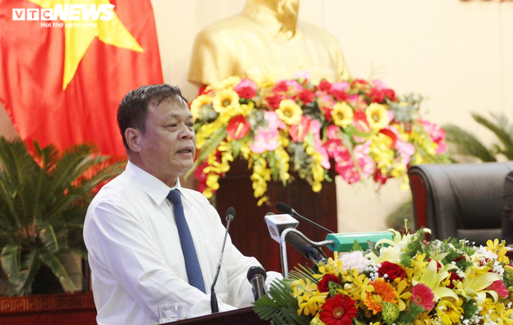 Cán bộ Đà Nẵng cắt giảm thu nhập, chung sức chống dịch COVID-19 - 1