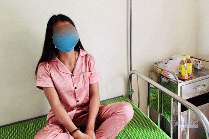 Ở chung với bệnh nhân COVID-19, cô gái vẫn âm tính 3 lần với virus corona - 1