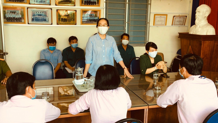 Bắt cướp và kẻ truyền đạo trái phép khi đang... chống dịch COVID-19 - 2