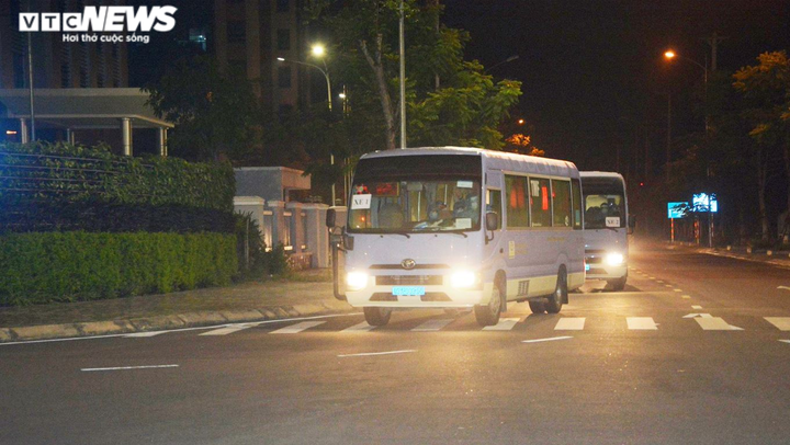 Cách ly nghiêm ngặt 51 công dân từ Italy về nước tránh dịch - 1