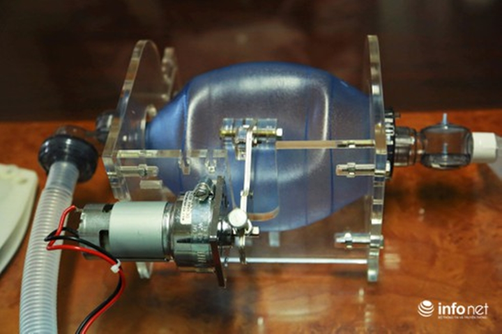 Cận cảnh máy trợ thở đầu tiên do chính tay người Việt Nam thiết kế và sản xuất - 14