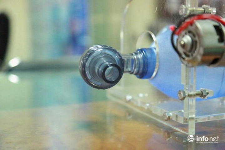 Cận cảnh máy trợ thở đầu tiên do chính tay người Việt Nam thiết kế và sản xuất - 16