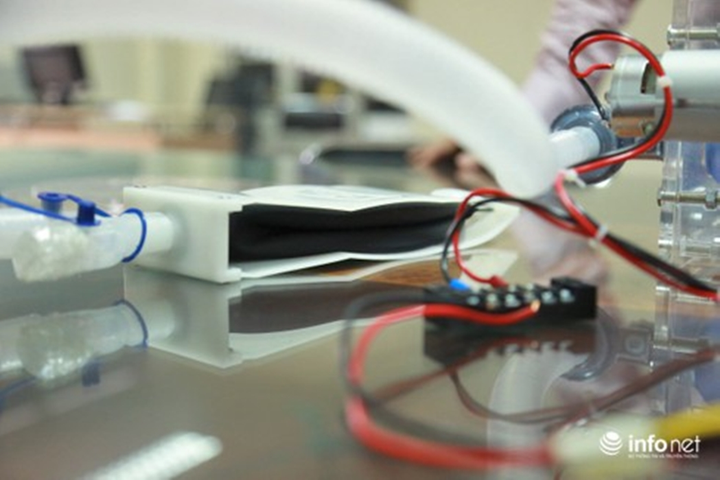 Cận cảnh máy trợ thở đầu tiên do chính tay người Việt Nam thiết kế và sản xuất - 17