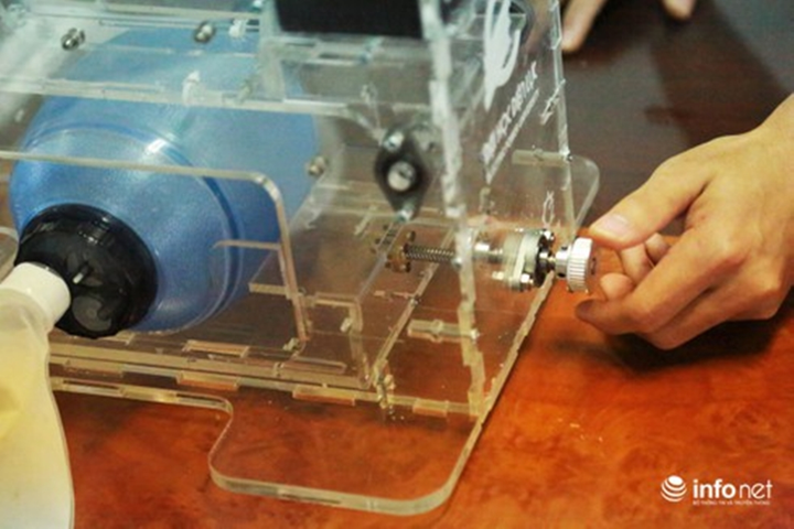 Cận cảnh máy trợ thở đầu tiên do chính tay người Việt Nam thiết kế và sản xuất - 9