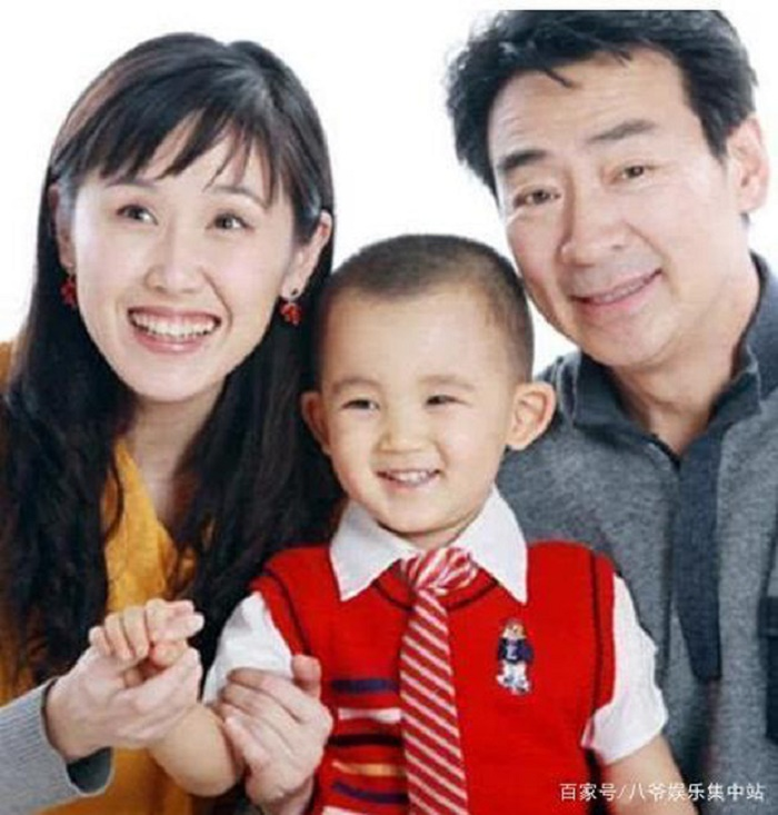 Tài tử 'Tiếu ngạo giang hồ': Lấy vợ kém 21 tuổi, cuộc sống U70 ra sao? - 5