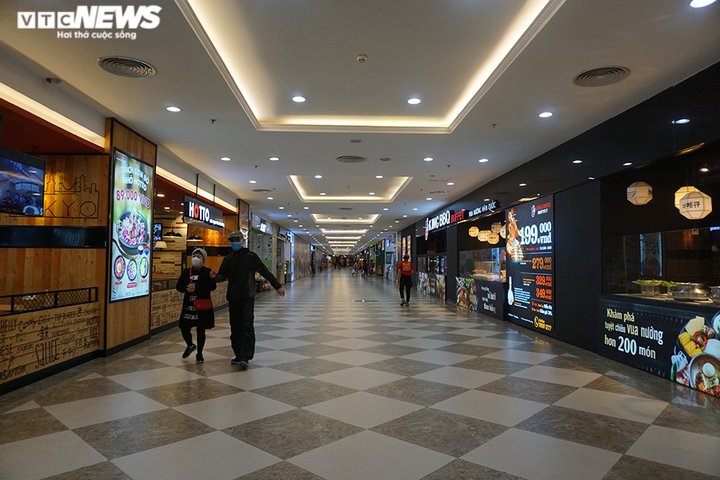 Khốn đốn vì COVID-19, loạt nhà hàng lập liên minh vượt đại dịch - 2