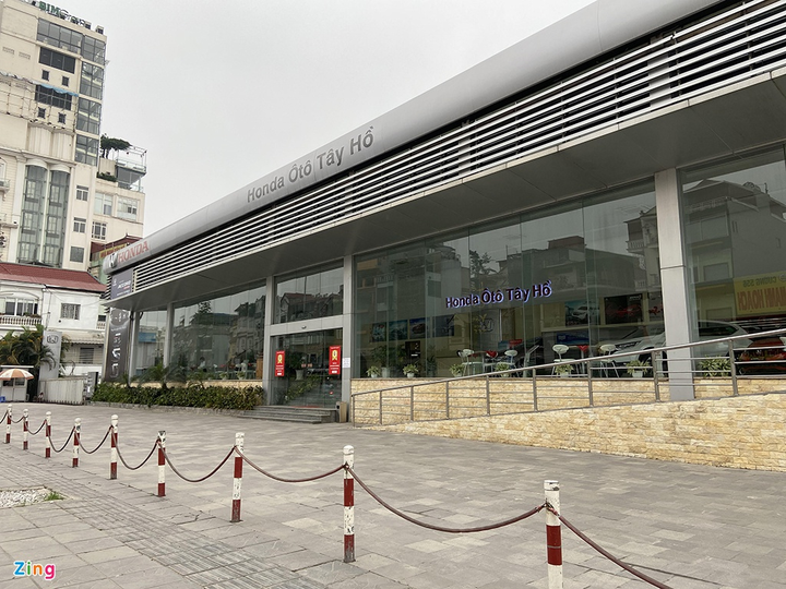 Các hãng ôtô tại Việt Nam làm gì trong mùa dịch? - 2