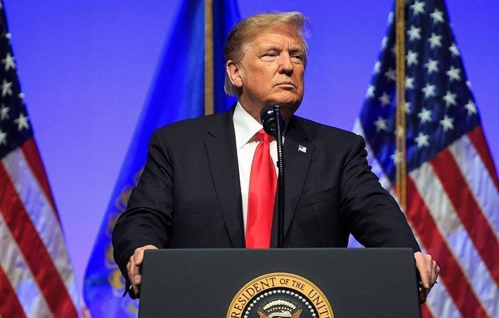 Trump ca ngợi Tổng thống Putin là quý ông đích thực - 1