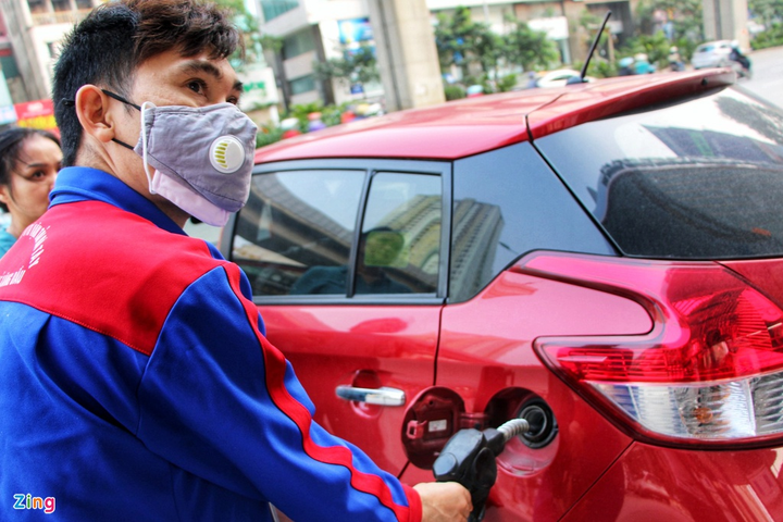 Giá xăng Việt Nam ở đâu so với thế giới? - 2