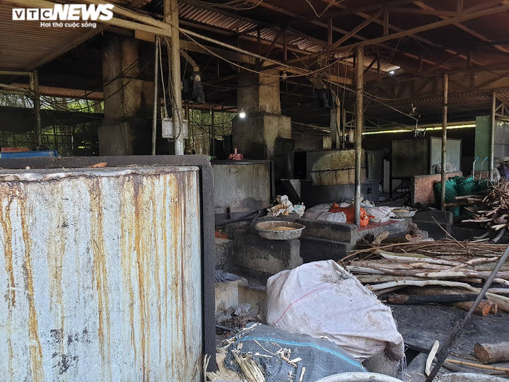 Lò mỡ ‘bức tử’ môi trường, dân bức xúc chặn xe đêm ngày - 2