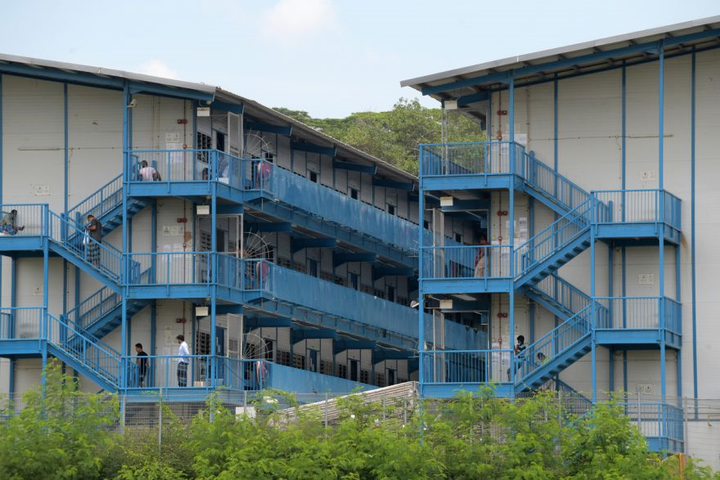 Singapore ghi nhận kỷ lục 1.426 ca mắc COVID-19 mới trong 1 ngày - 1