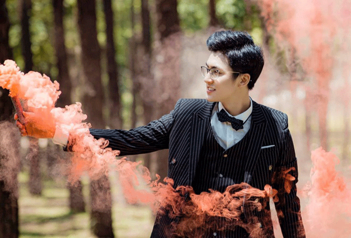 Thầy giáo điển trai 'gây bão' sau buổi livestream dạy Toán - 1