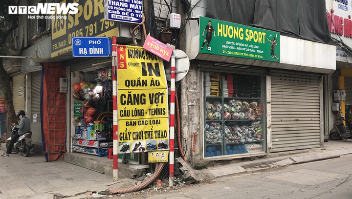 Sát ngày hết lệnh cách ly, hàng quán Hà Nội rậm rịch đón khách - 2