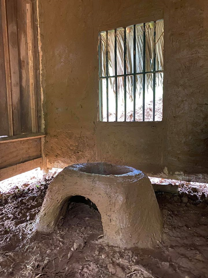 NSƯT Việt Hoàn làm nhà tranh vách đất trong trang trại rộng 10.000 m2 - 9