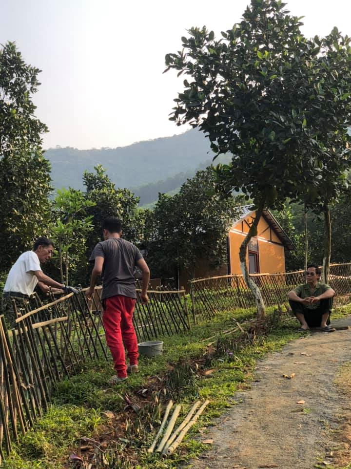 NSƯT Việt Hoàn làm nhà tranh vách đất trong trang trại rộng 10.000 m2 - 4