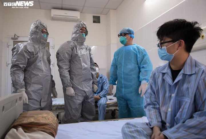 Việt Nam không ghi nhận ca mắc COVID-19 mới, chỉ còn 45 ca đang điều trị - 1