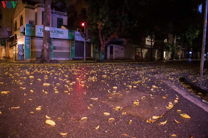 Hình ảnh hiếm khi lặp lại ở Hà Nội trước ngày hết cách xã hội - 14