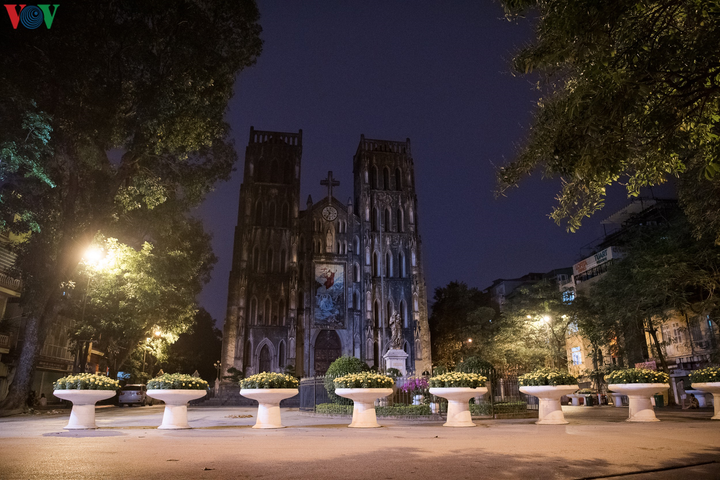 Hình ảnh hiếm khi lặp lại ở Hà Nội trước ngày hết cách xã hội - 3