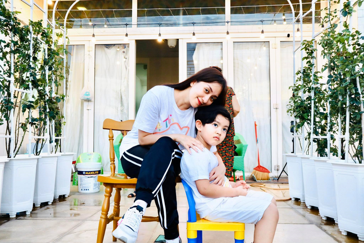 Nghỉ tránh dịch COVID-19, Phan Hiển bỏ trăm triệu đồng trồng vườn hồng tặng vợ - 8