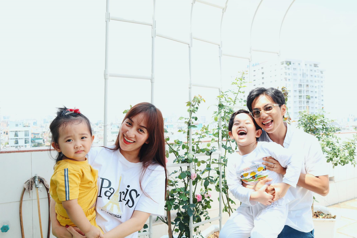 Nghỉ tránh dịch COVID-19, Phan Hiển bỏ trăm triệu đồng trồng vườn hồng tặng vợ - 10