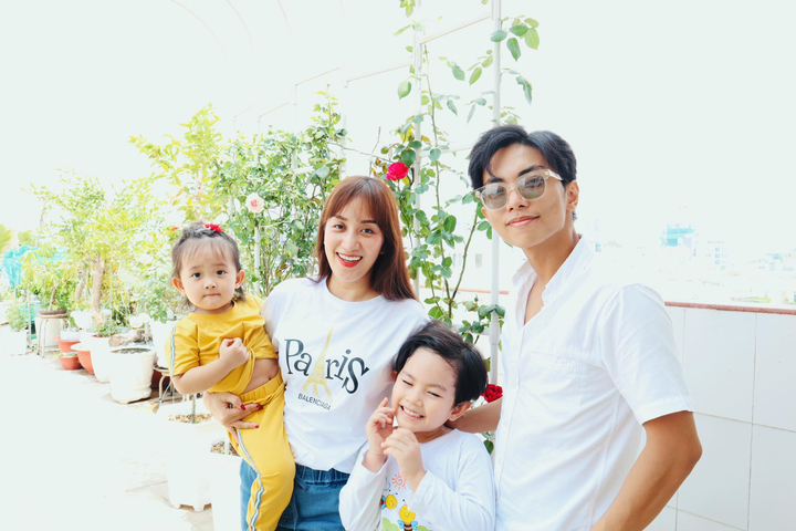 Nghỉ tránh dịch COVID-19, Phan Hiển bỏ trăm triệu đồng trồng vườn hồng tặng vợ - 11