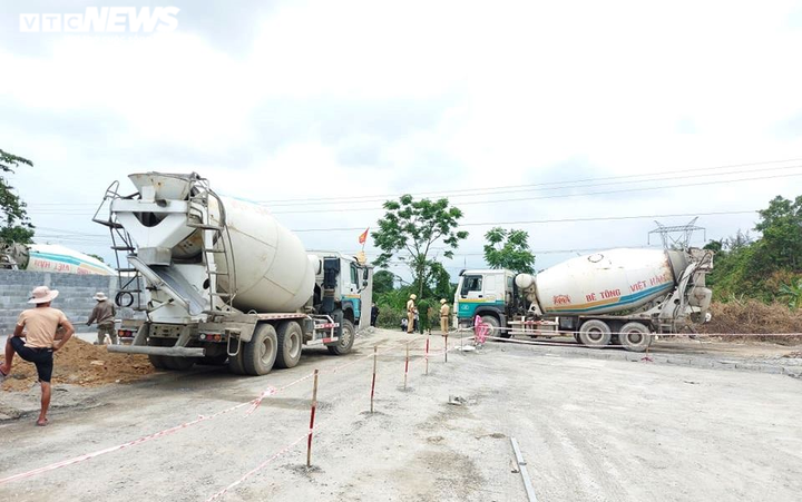 Bị dân chặn xe vào nhà máy, công ty ở Đà Nẵng đâm đơn kiện - 2