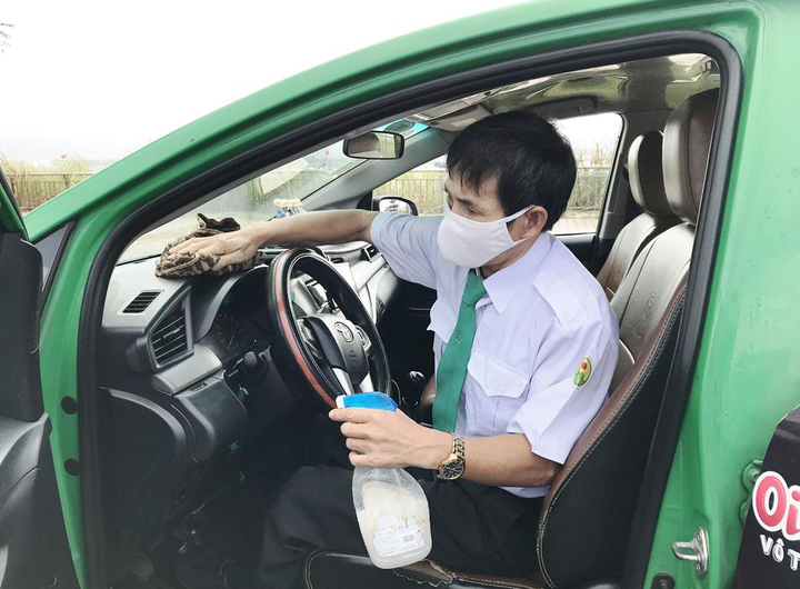 Nhịp sống sôi động ở Đà Nẵng trong ngày đầu hết cách ly toàn xã hội - 9