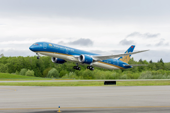 Vietnam Airlines kích cầu bay nội địa với chương trình đồng giá 99.000 đồng - 2