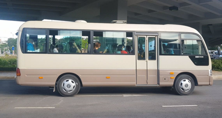 Cần Thơ đón 215 công dân Việt Nam trở về từ Singapore - 3